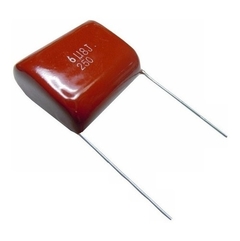 Capacitor poliéster 6,8uf 250v (6m8 / 685)