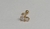 Micro Reto Aço Cirúrgico PVD Gold 24K Topo Triangular Zircônias