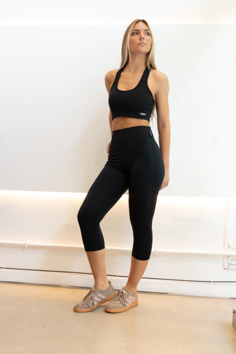 Capri Bolsillos Black - comprar online