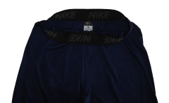 - PANTALON CORTO - NIKE - M - 0263 - US STORE MAR DEL PLATA