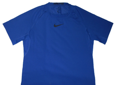 - REMERA DEPORTIVA - NIKE PRO COMBAT - M - 765 en internet
