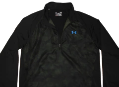 - BUZO DEPORTIVO - GOLF - UNDER ARMOUR - L - 739 - US STORE MAR DEL PLATA