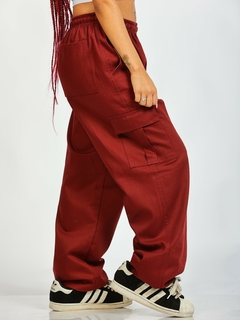 Calça cargo Vinho