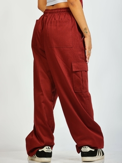 Calça cargo Vinho na internet