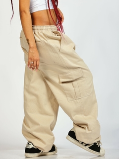 Calça cargo bege