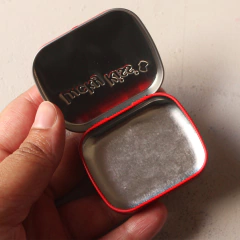 Latinha Mini Lichia - vazia para armazenamento de pastilhas de tinta aquarela - Pestilento Art