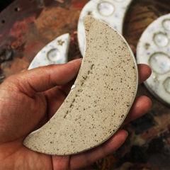 Godê lua em cerâmica - Pestilento Art