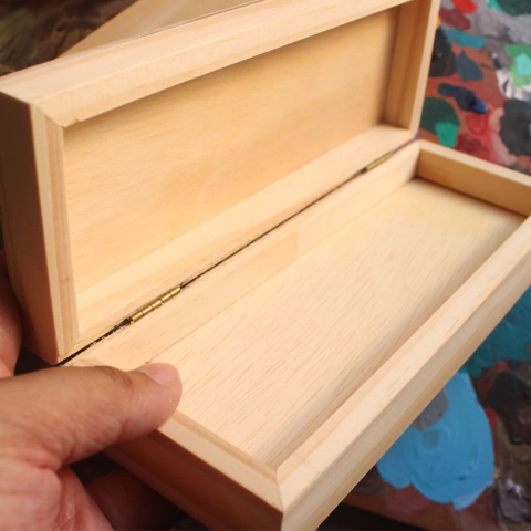 Estojo em madeira crua para armazenar pastilhas de tinta aquarela (estojo vazio)