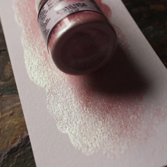 Rudá - aquarela fluida na cor rosa pastel metalizada com brilho verde