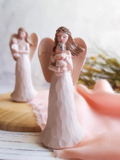 Mamãe Anjo Abraço - 10 cm - comprar online