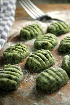 Ñoquis keto de kale y espinaca. SIN TACC