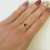 Anillo dorado corazón verde cubic