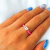 Anillo fucsia con piedra