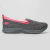 Tênis Olympikus Mantra Feminino na cor rosa e chumbo, com design esportivo e confortável.