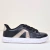 Tênis Molekinha Infantil Feminino Casual Preto com detalhes em couro e solado branco.