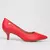 Scarpin Vizzano em vermelho, com salto baixo e bico fino, ideal para ocasiões formais e casuais.