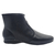 Bota Beira Rio Anebela Lisa na cor preta, com design elegante e solado discreto.