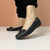 Mocassim Modare Conforto Laço Preto, mostrando detalhe do calçado feminino com laço na parte frontal.