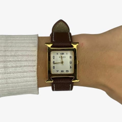 HERMÉS (MARROM/DOURADO/BRANCO)