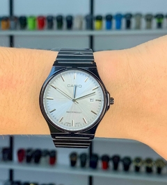 VINTAGE A1022 (PRETO/BRANCO)