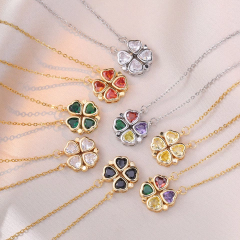 Collar Clover - Acero de titanio