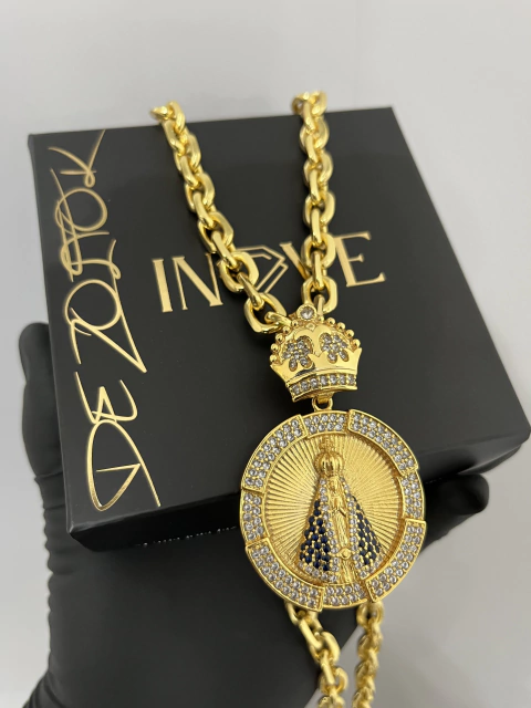 Corrente Cadeado 8mm + Pingente Nsa Redondo G Detalhado Aprox 122gr Acabamento inove18k