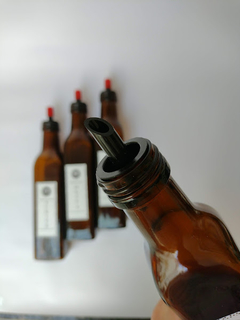 SET 4 ACEITEROS DE VIDRIO AMBAR DE 250CC - comprar online