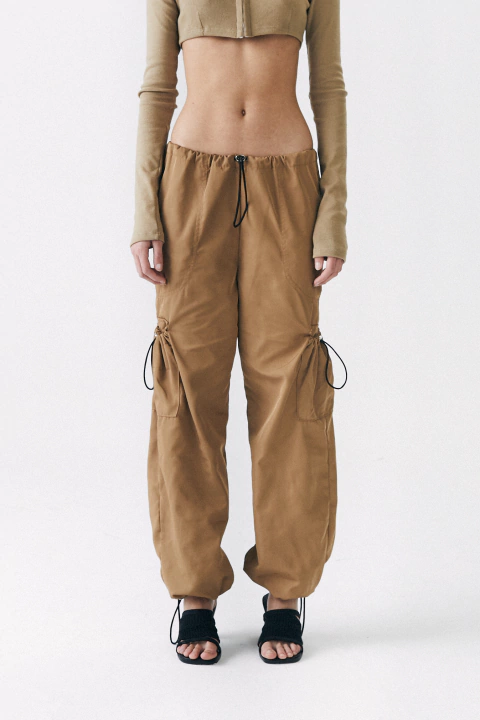 PARACHUTE CARGO I LOVE GOSSIP