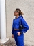 MOLETOM CROPPED AZUL ROYAL na internet