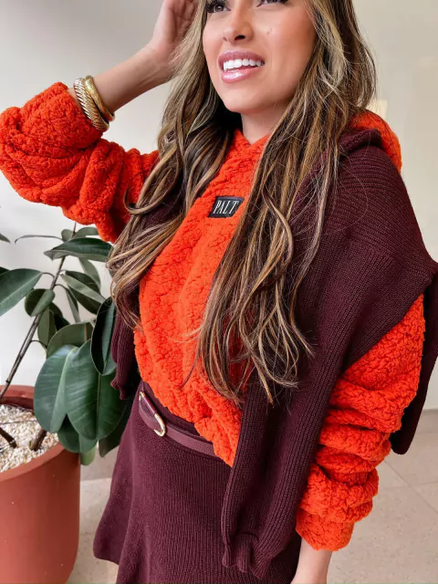 MOLETOM CROPPED TEDDY LARANJA