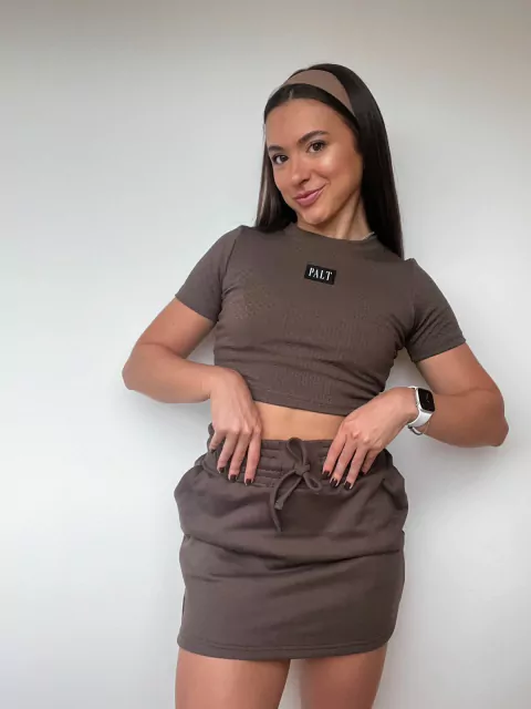 SAIA CURTA ARIANE MOLETOM MARROM