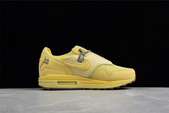 travis scott x nike air max 1 “Saturn Gold“ na internet