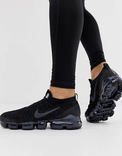 VAPORMAX 3.0 na internet