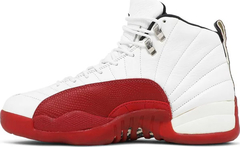 Air Jordan 12 'Cherry' na internet