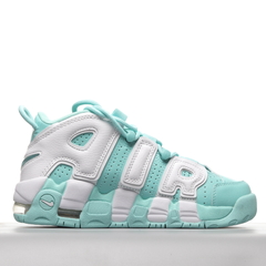 Nike Air More Uptempo na internet