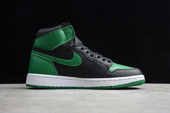 Air Jordan 1 High 'Pine Green 2.0' on internet