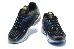 Image of AIR MAX PLUS 3