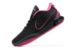Lebron 21 na internet