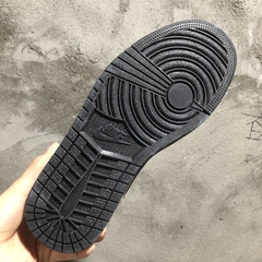 Nike Air Jordan 1 Mid "Dirty Powder Iridescent" - loja online