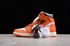 AIR JORDAN 1 RETRO 'STARFISH' na internet