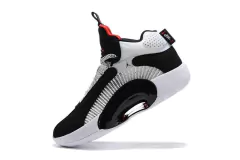 AIR JORDAN 35 'DNA' na internet
