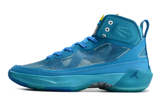 Zion Williamson x Naruto x Air Jordan 37 na internet