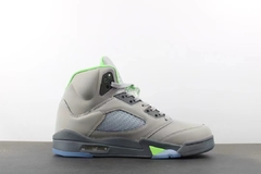 Air Jordan 5 Retro “Green Bean” na internet