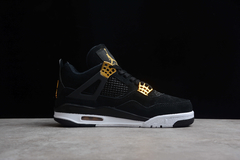 Air Jordan 4 Retro 'Royalty' na internet