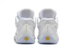 Imagem do KD 17 "White"
