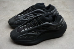 Yeezy 700 V3 “ - comprar online