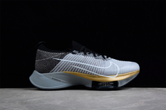 Air Zoom Alphafly Next "Black Grey Gold" na internet