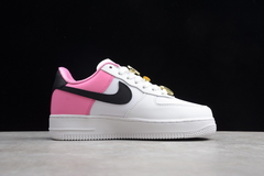 Air Force 1 'Basketball Pins' na internet