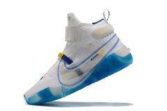 KOBE AD NXT "White Blue" na internet