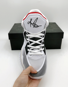 kyrie 8 infinity "Man Machine" - Outlet Imports Shoes